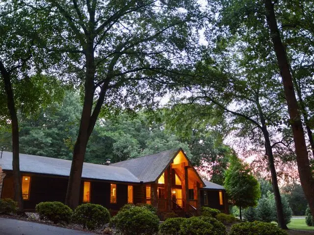 Purple Recovery Center for Men - Drug and Alcohol Treatment — photo 1