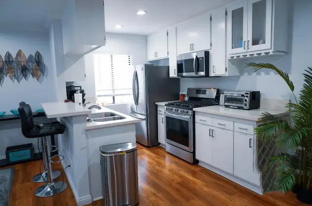 Bridges Recovery Mens Sober Living Homes Los Angeles — photo 1
