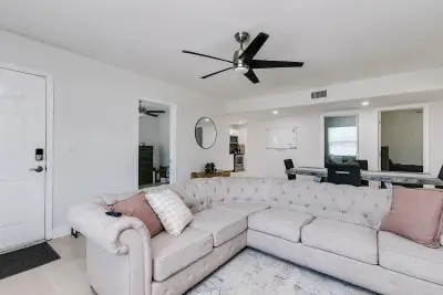South Florida Oasis listing photo