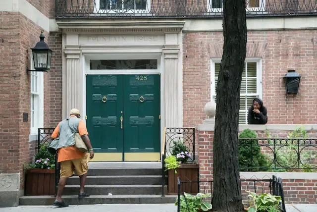 Fountain House — photo 1