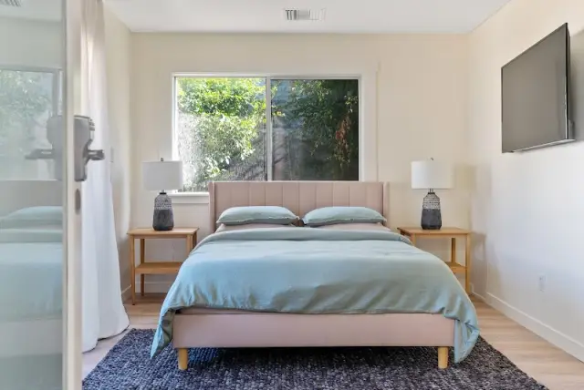 Little Beach House — photo 1