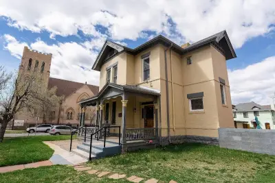 Sobriety House listing photo