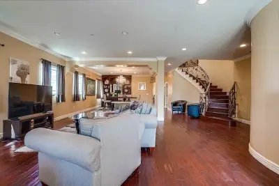 Design For Recovery - Sober Living in Los Angeles for Men thumbnail 2