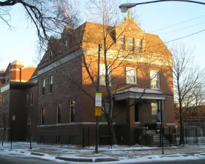 SisterHouse listing photo